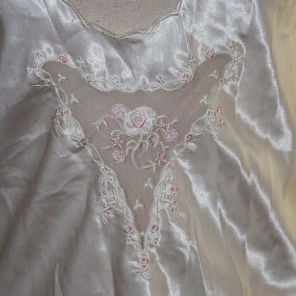 Erika Taylor, Vintage coquette slip top - Picture 3 of 8